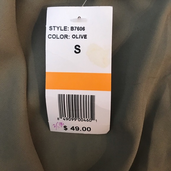 High waist gold studded green mini skirt - Picture 4 of 6